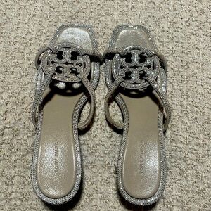 New Season
Tory Burch
Miller 55mm kitten-heel sandals woman size 7 1/2